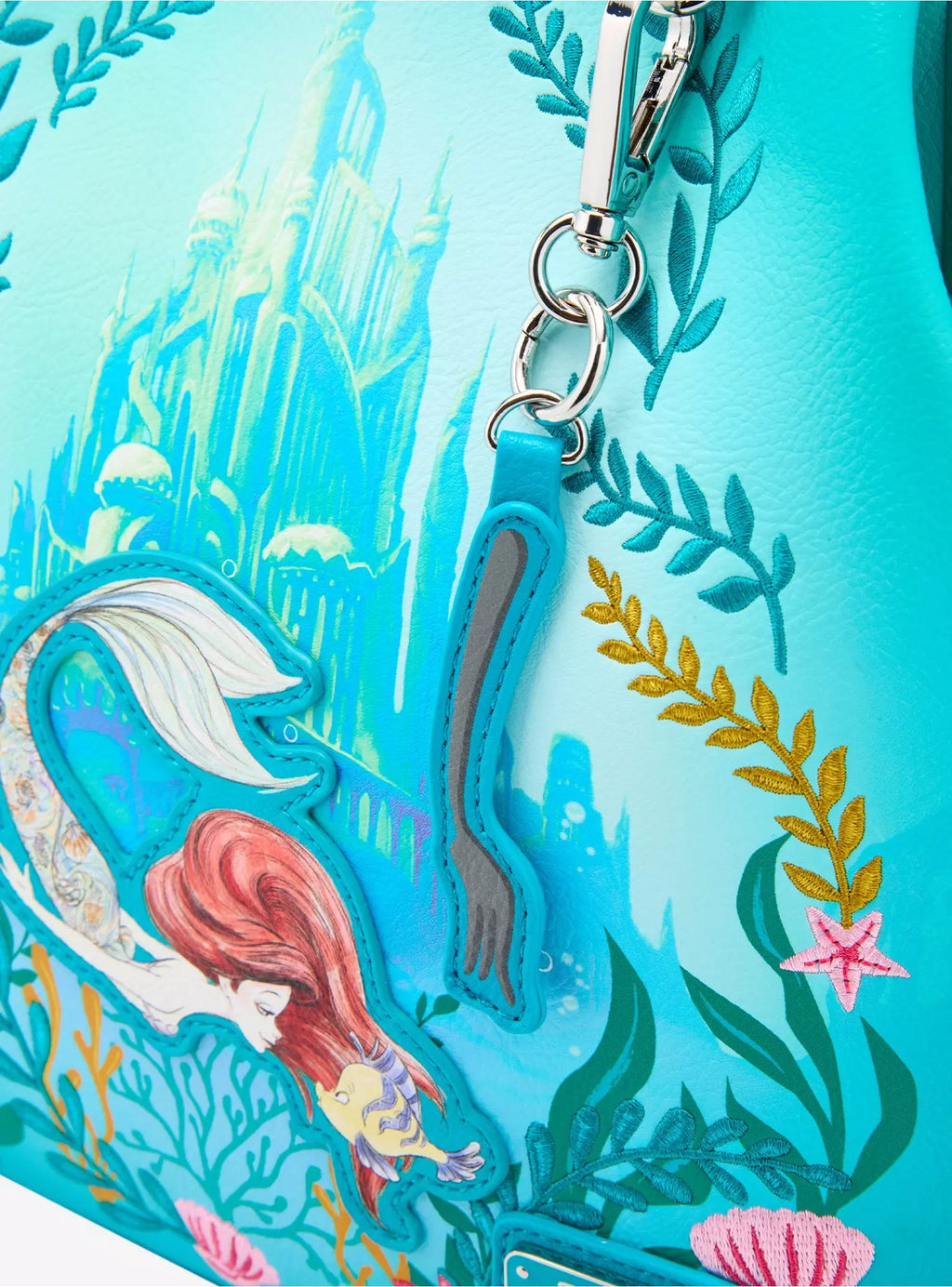 Mini sac à dos Loungefly Ariel Floral à fermoir rétro, La Petite Sirène – visuel 5