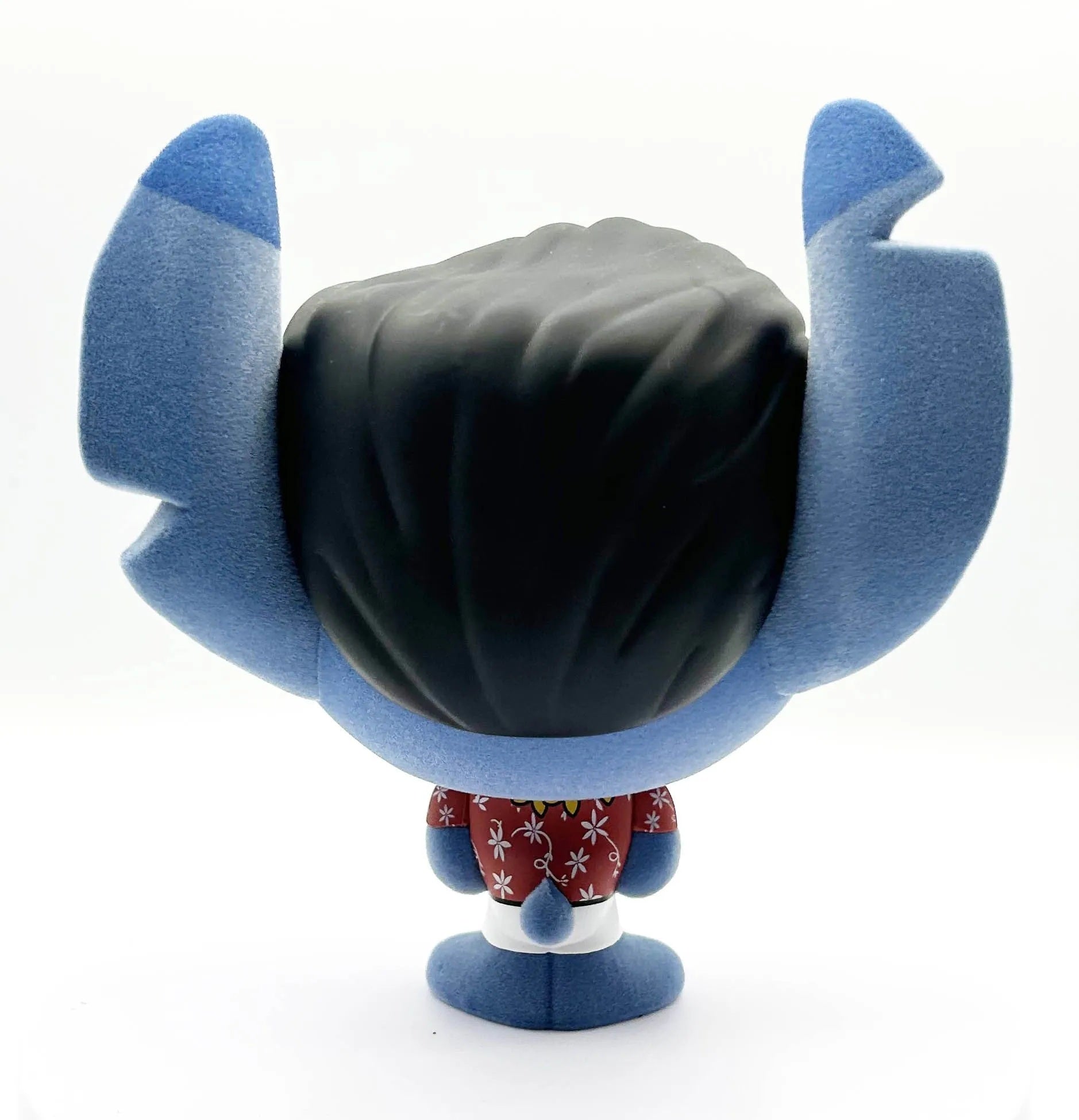 Stitch Bhunny en chemise hawaïenne et lei