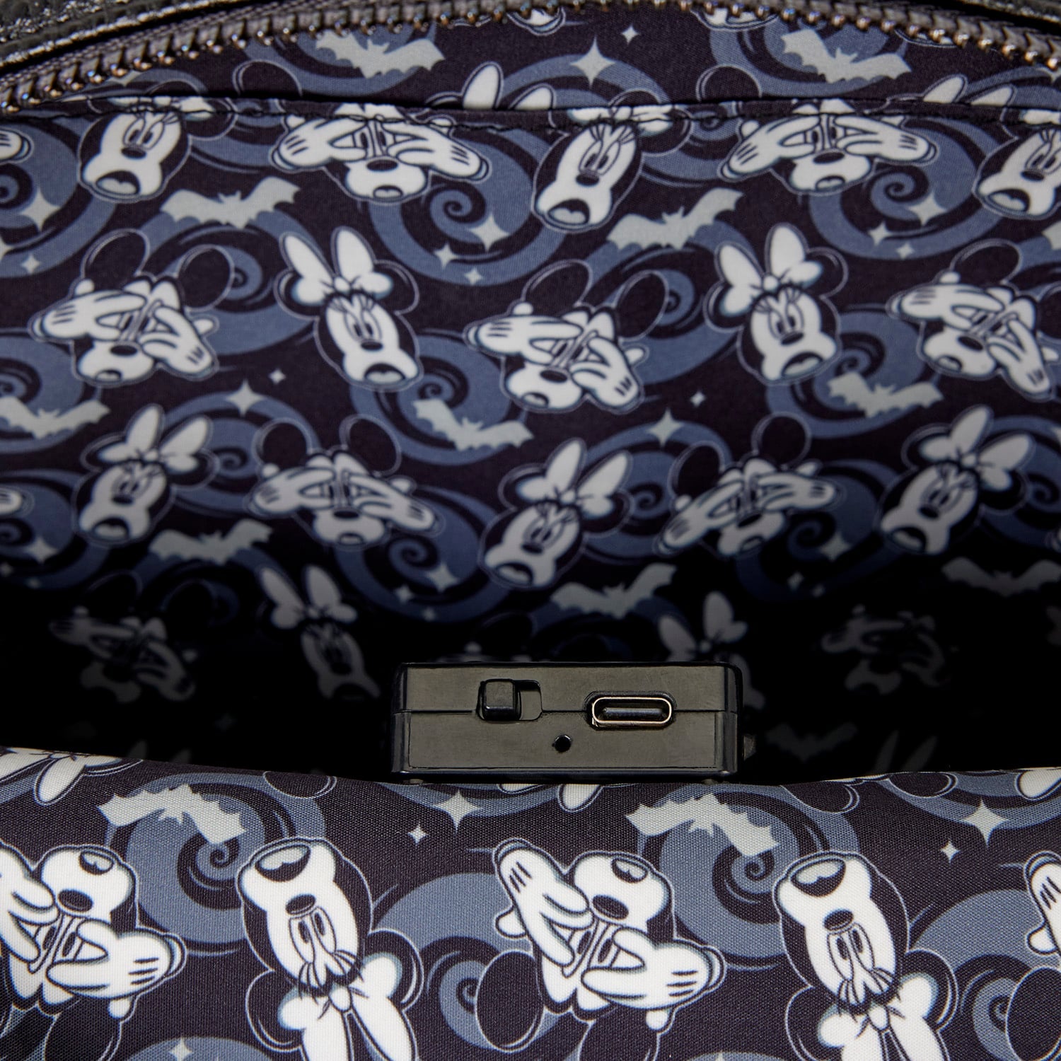 Mini sac à dos Loungefly Mickey et Minnie Fantômes lumineux
