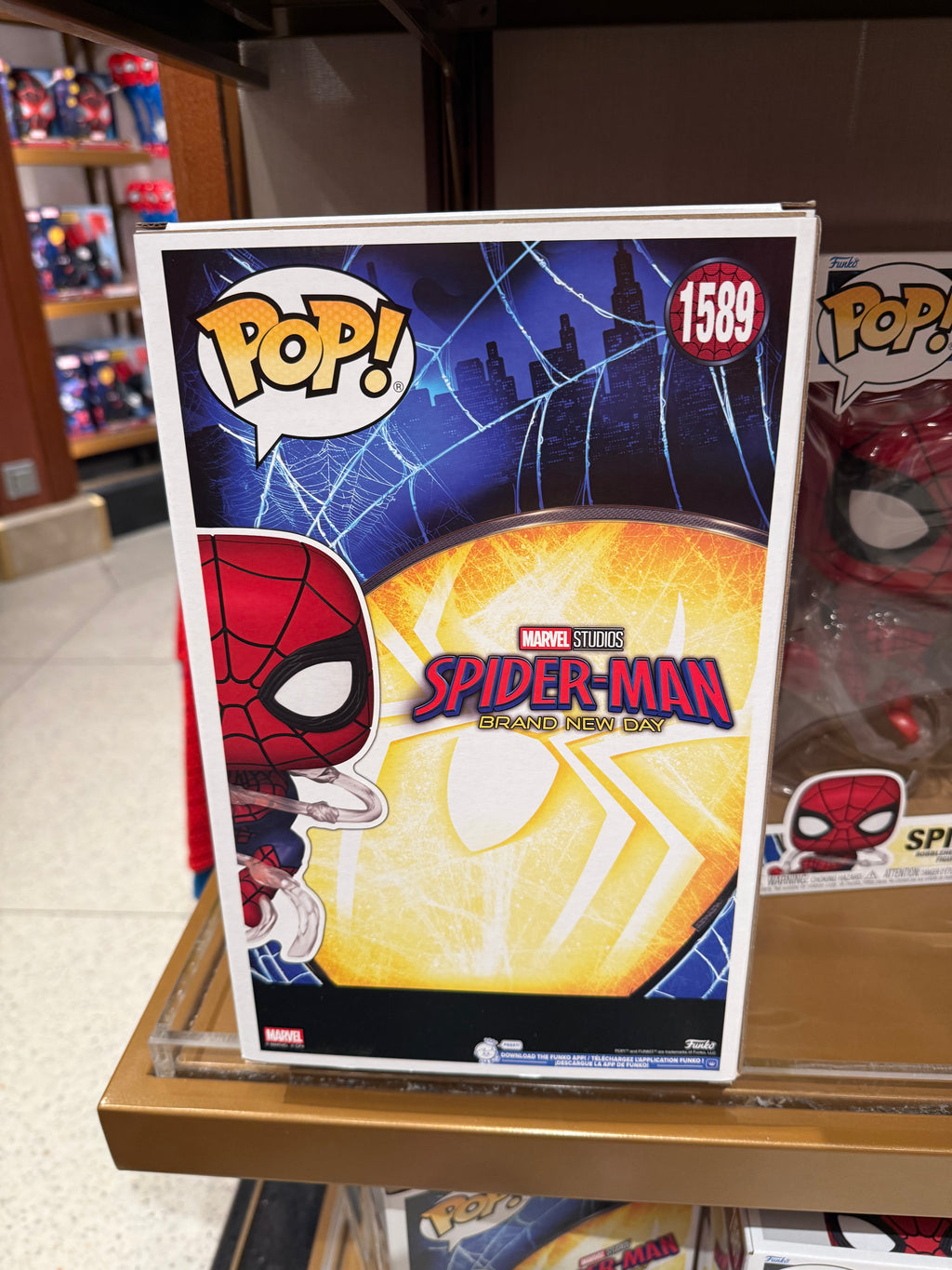 Funko Pop! Jumbo Spider-Man Brand New Day #1589 – Disneyland Paris