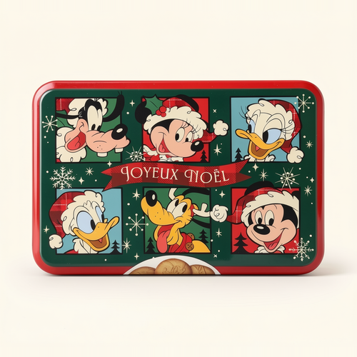 Boîte de sablés de Noël Mickey et ses amis – vue de face sur fond studio clair, Disneyland Paris