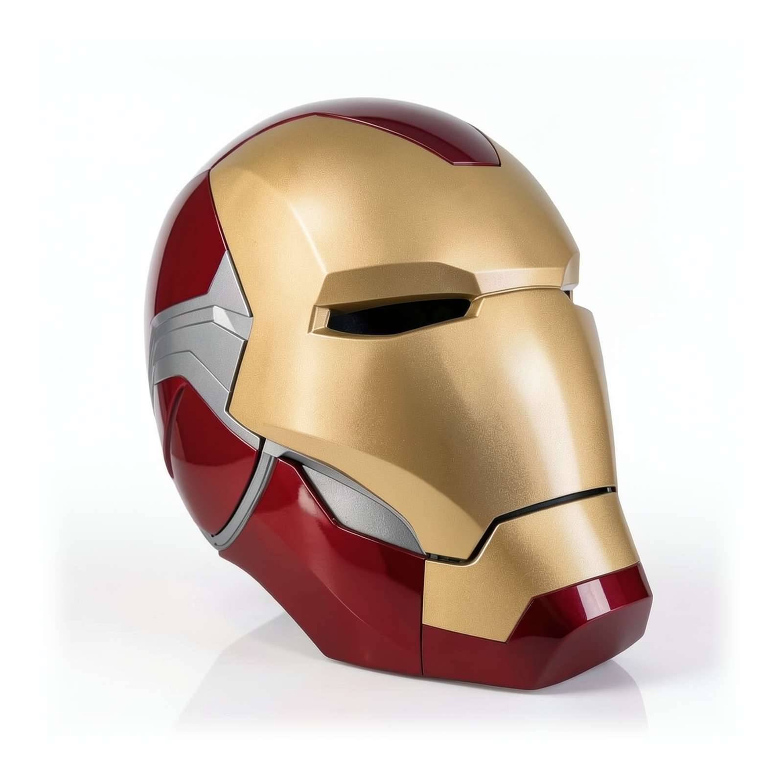 Casque collector Iron Man – Disney Hotel New York – The Art of Marvel — trois-quarts gauche sur fond blanc