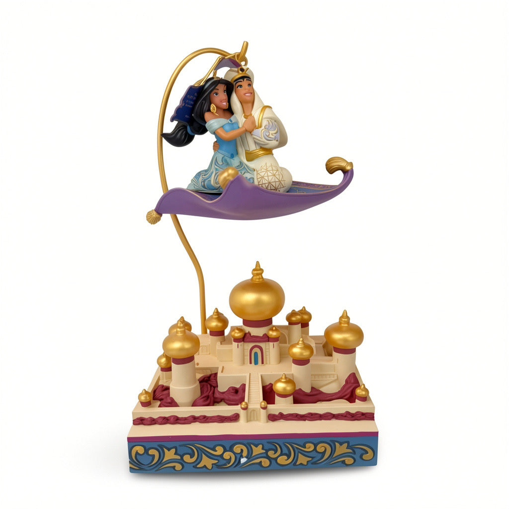 Figurine Aladdin et Jasmine sur tapis volant Disney Traditions
