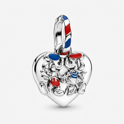 Gros plan studio du charm cœur Mickey et Minnie