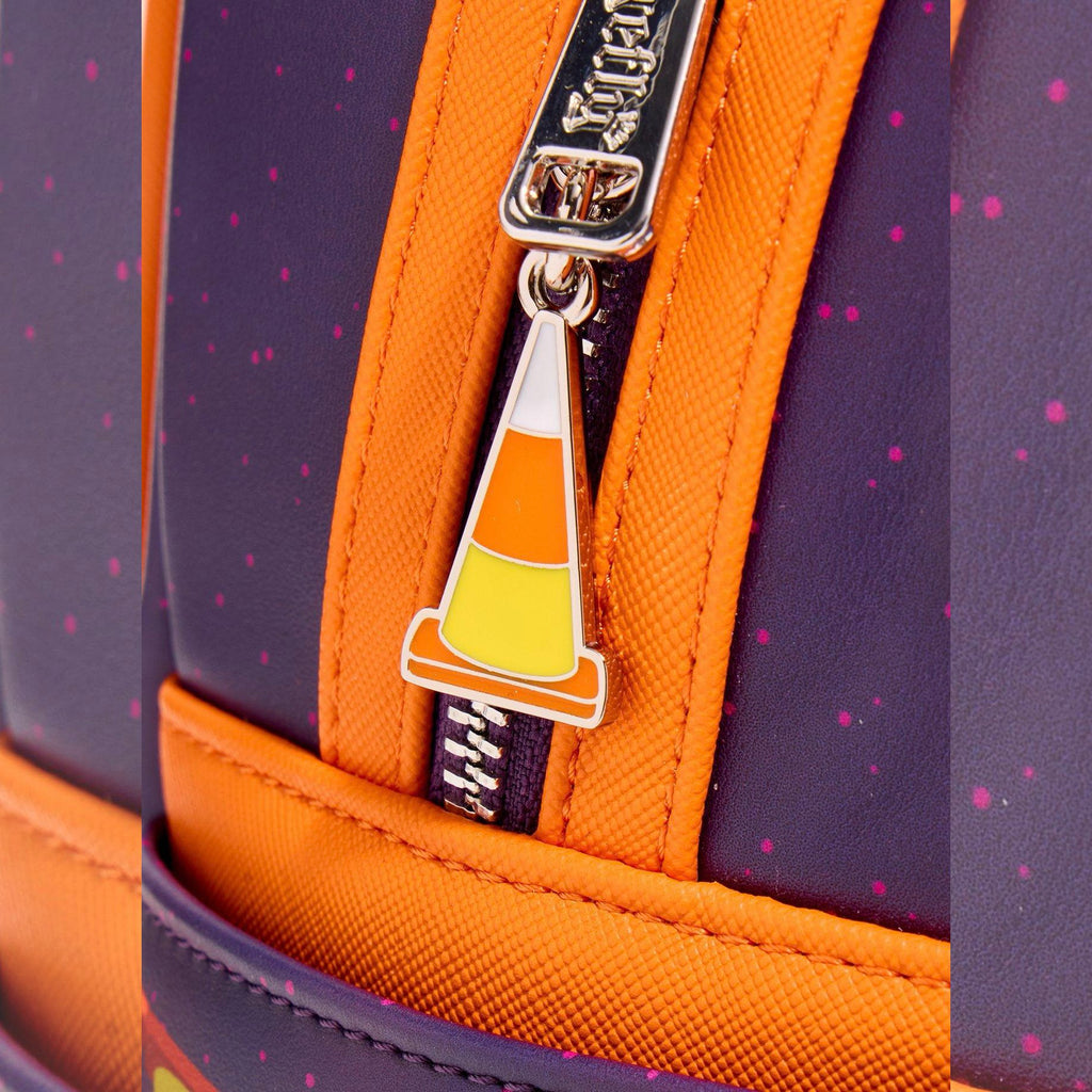 Mini sac à dos Loungefly Cars Halloween phosphorescent - détail