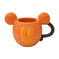 Mug 3D Mickey Citrouille Halloween – Disneyland Paris — vue studio sur fond blanc