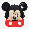 Casquette noire Once Upon Magic avec oreilles Mickey, visage imprimé et visière rouge à pois blancs.