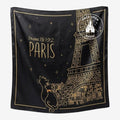Foulard carré en soie noir Once Upon Magic avec motif doré Tour Eiffel, chat et étoiles. Bordure dorée.