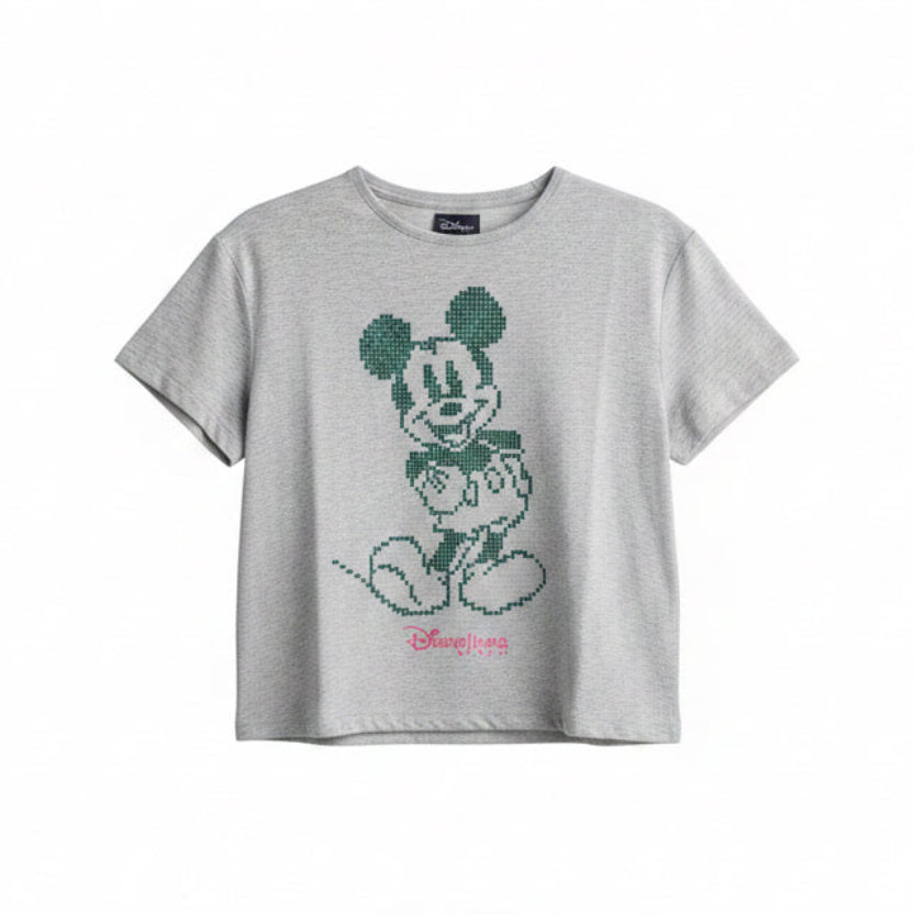 T-shirt Once Upon Magic gris clair pour enfant avec motif Mickey Mouse en pixel art vert et logo Disneyland Paris