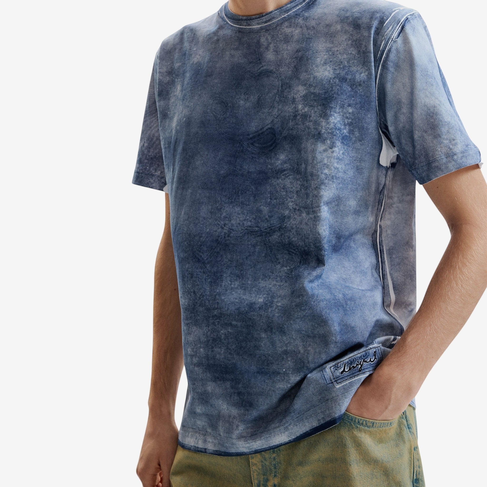 Once Upon Magic blue tie-dye cotton t-shirt with a distressed print, crew neck, short sleeves, and a Desigual logo patch.