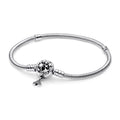 Bracelet Pandora Shooting Star en argent, vue d’ensemble avec fermoir étoilé et château pendant