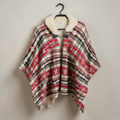 Poncho de Noël Disney à carreaux Disneyland Paris – photo studio
