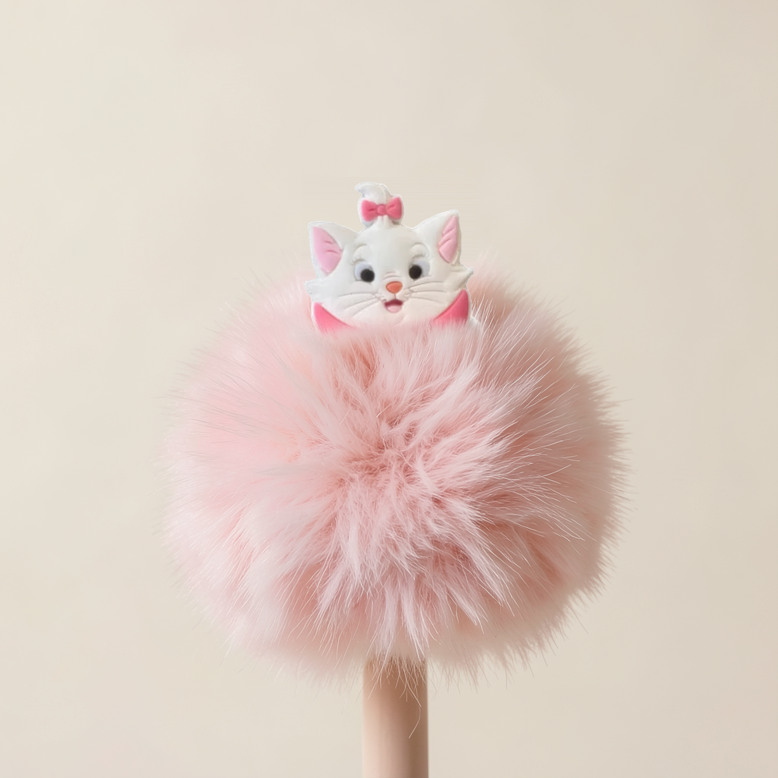 Stylo pompon Marie – Les Aristochats | Disneyland Paris – photo studio – vue 2