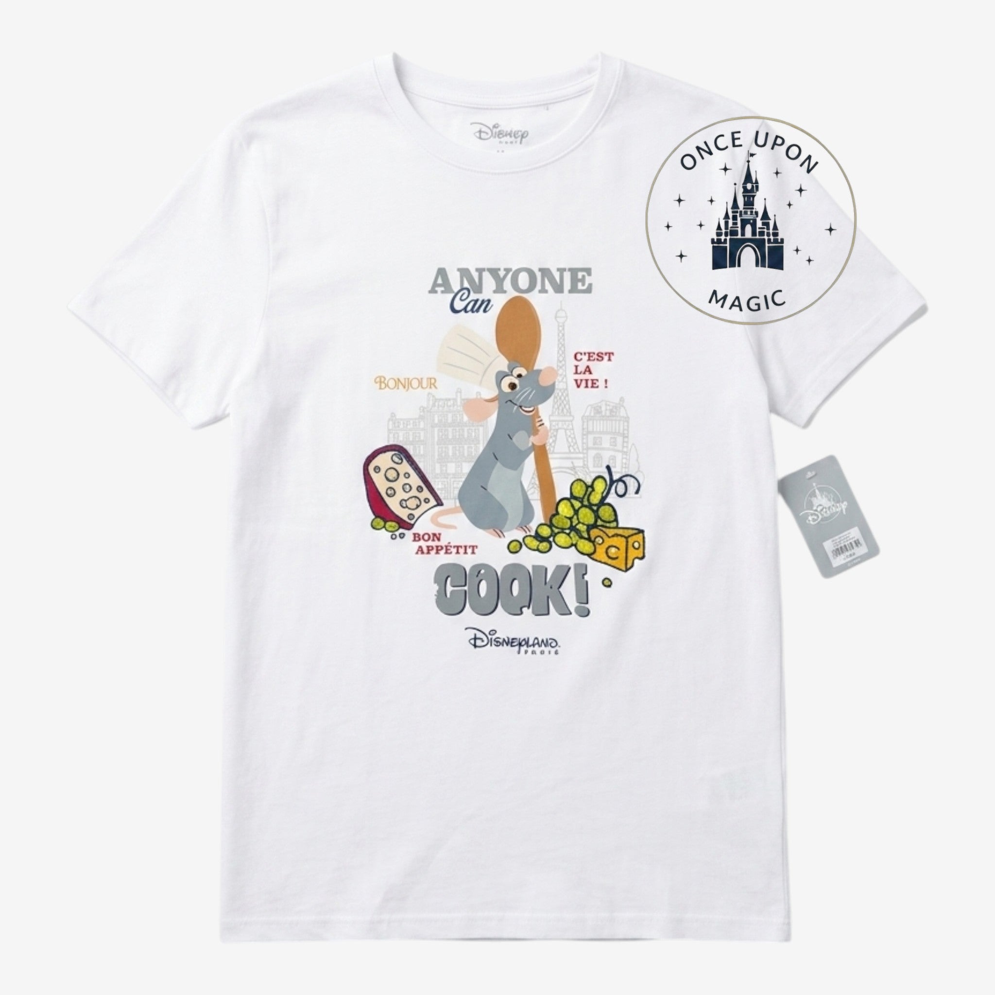 T-shirt Ratatouille Disneyland Paris blanc avec Rémy et slogan Anyone Can Cook